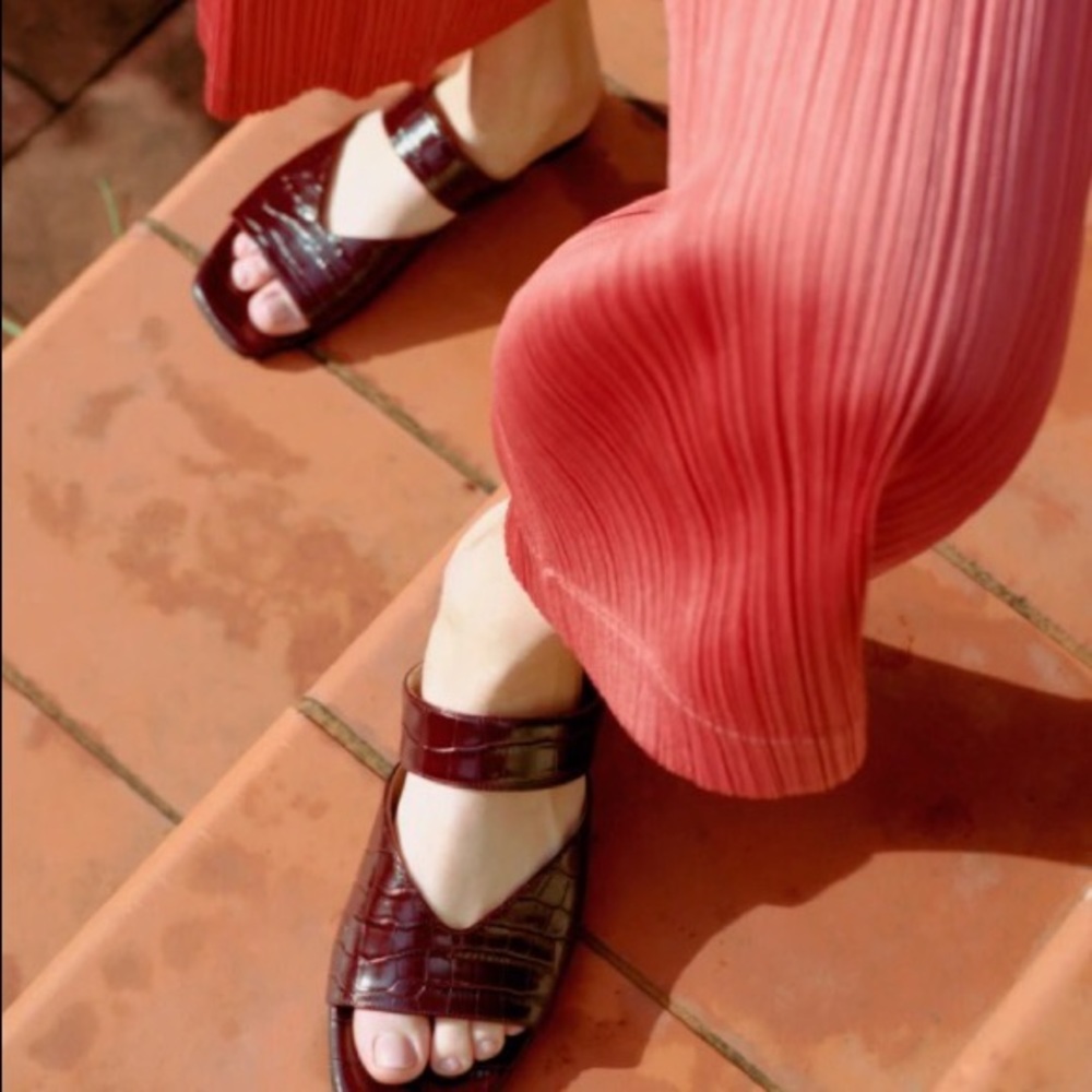 Nomasei Vida mules crocodile effect